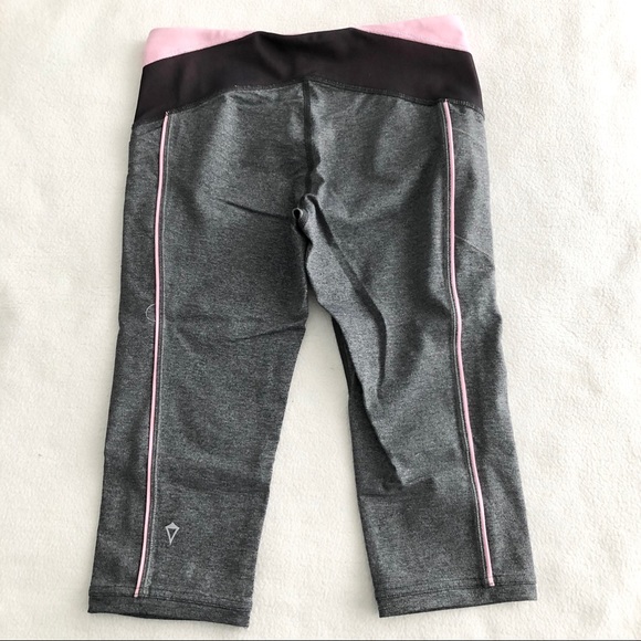 Ivivva Girls Crop Leggings (Lululemon) 12 - Picture 3 of 5